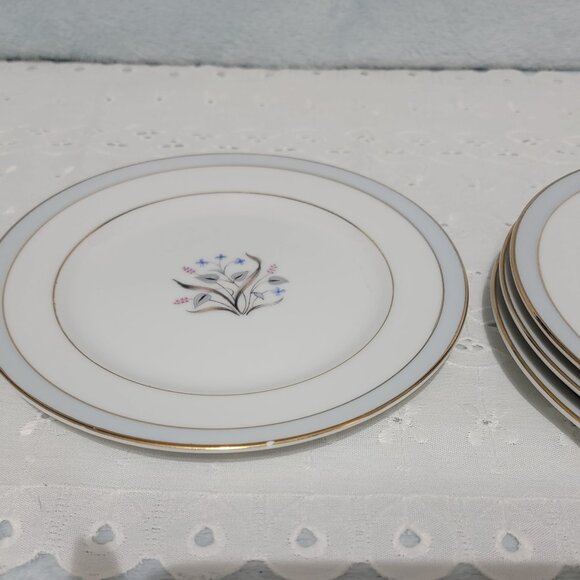 4 Vintage 1950's Vista Valmont China made in Japan. 6 1/2" Bread & Butter plates - Picture 8 of 8